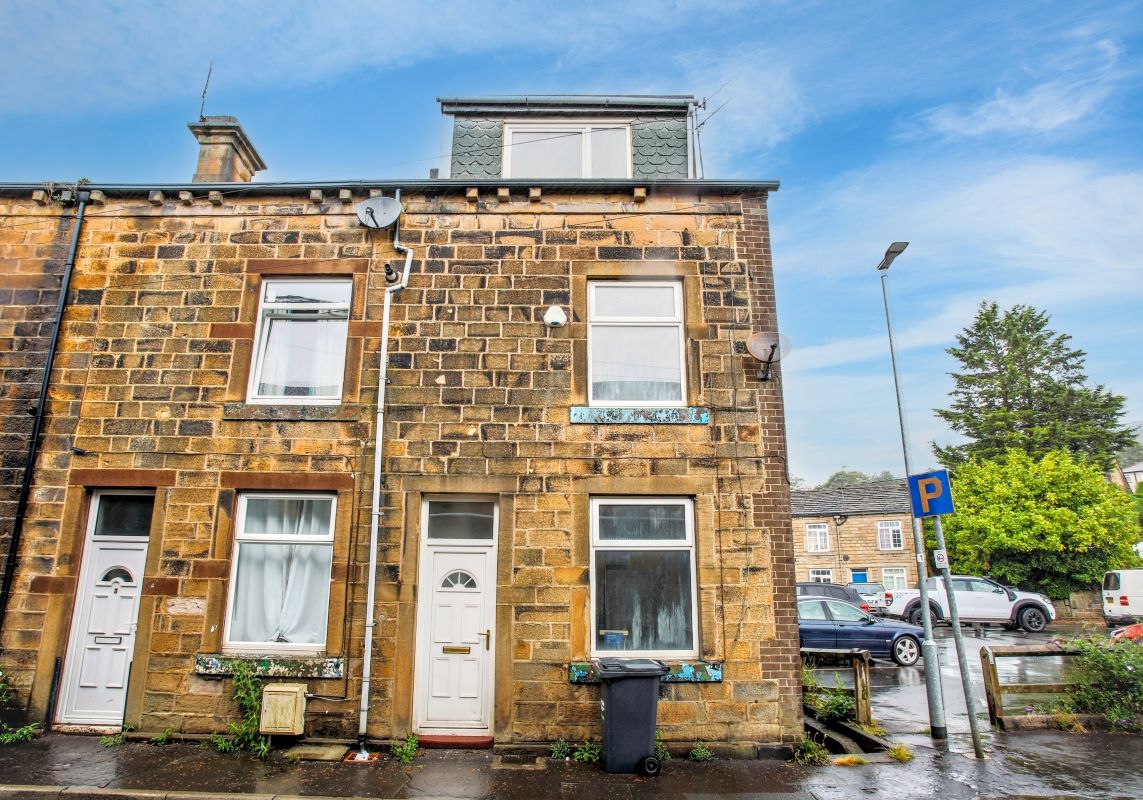 5 West Street, Todmorden, Lancashire, OL14 5HY