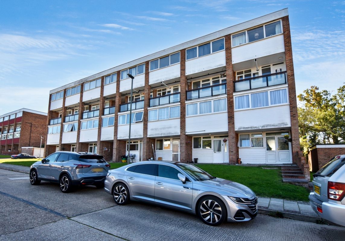 60A Edgewood Drive, Orpington, Kent, BR6 6LH