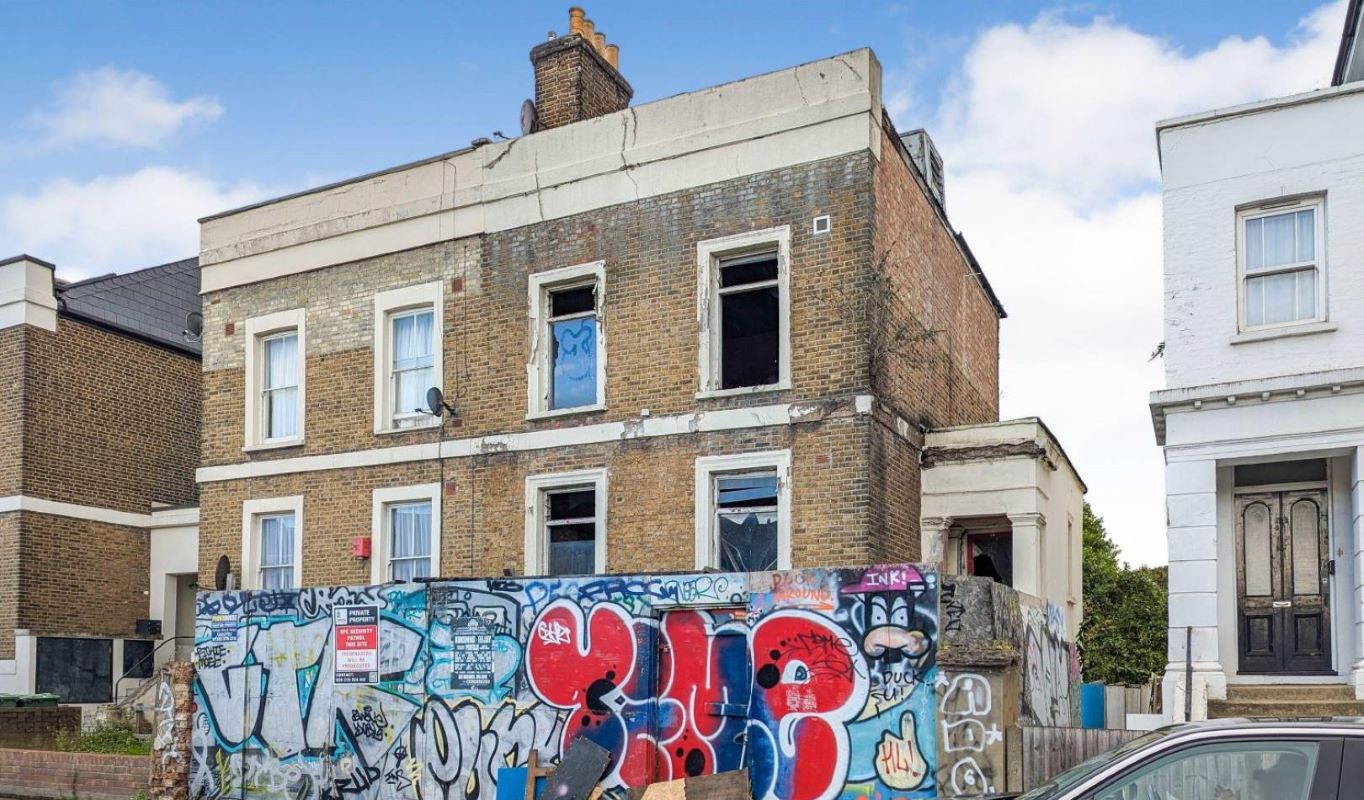 54 Lausanne Road, Peckham, London, SE15 2JB