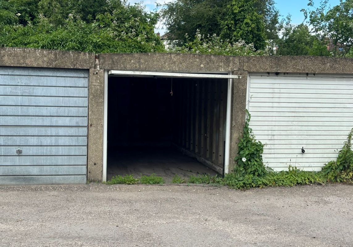 Garage at Sunnyhurst Close, Sutton, Surrey, SM1 2PT