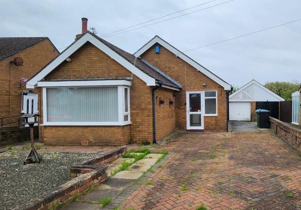 50 Singleton Avenue, Lytham St. Annes, Lancashire, FY8 3JU