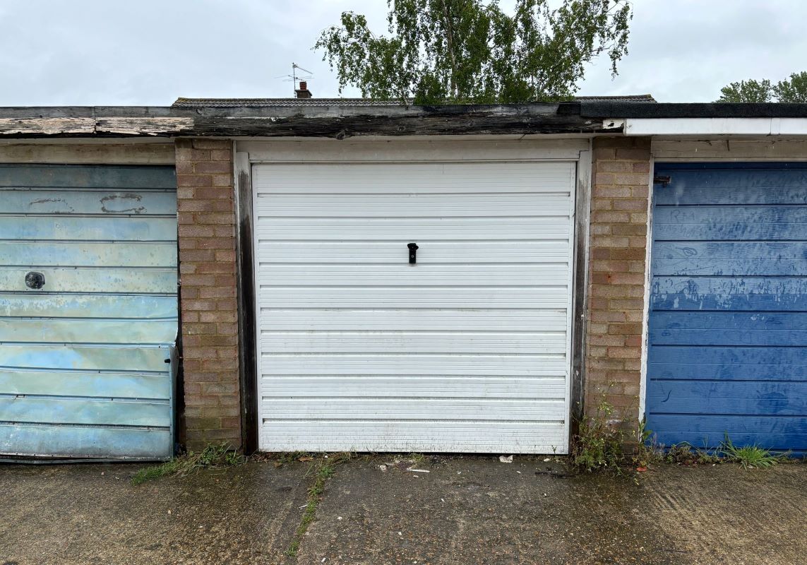 Garage at West Close, Ashford, Middlesex, TW15 3LN