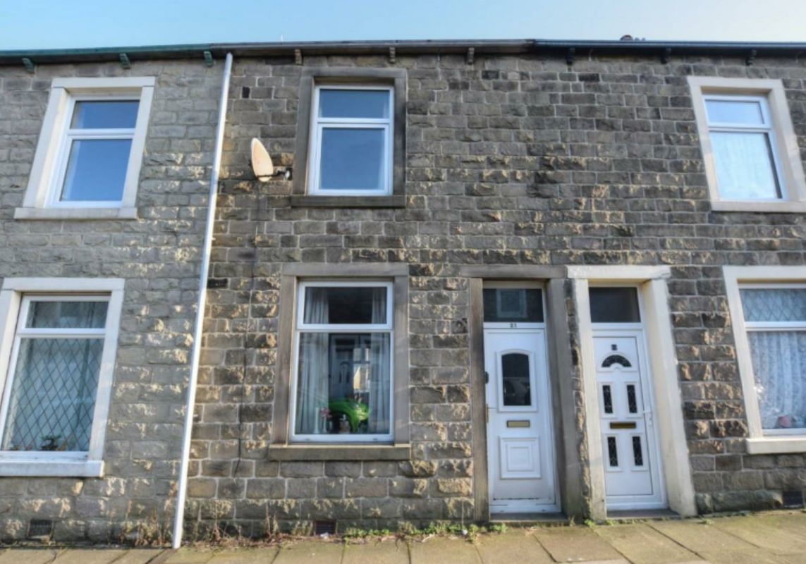 21 Lower West Avenue, Barnoldswick, Lancashire, BB18 6DW