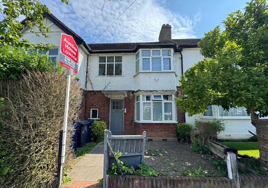 281B Long Lane, Finchley, London, N2 8JW