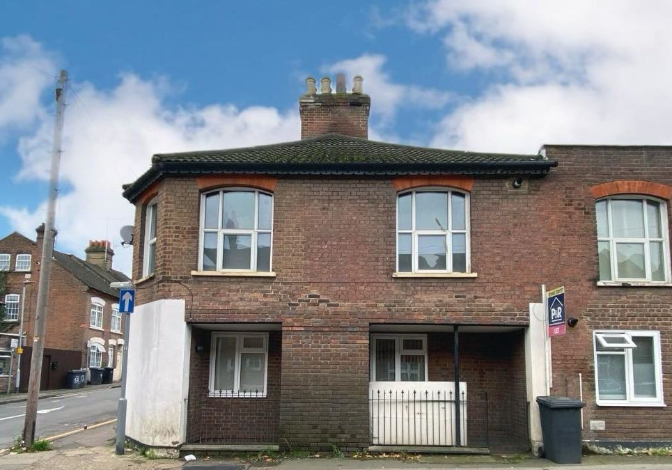 8C Hibbert Street, Luton, Bedfordshire, LU1 3UU