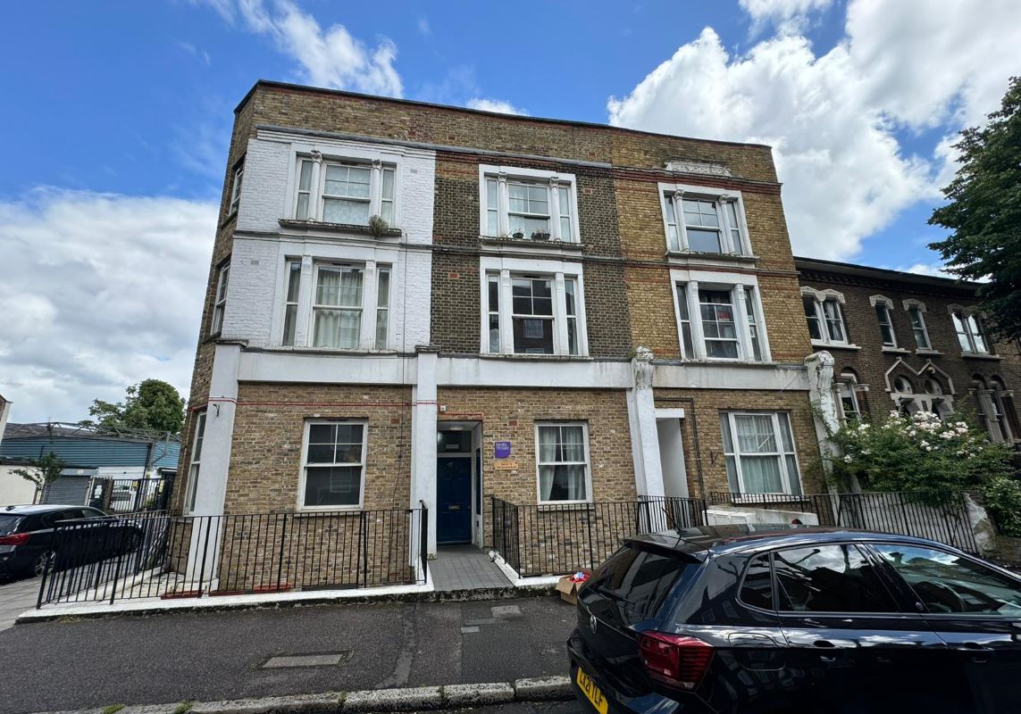 106D Clarence Road, Hackney, London, E5 8HB