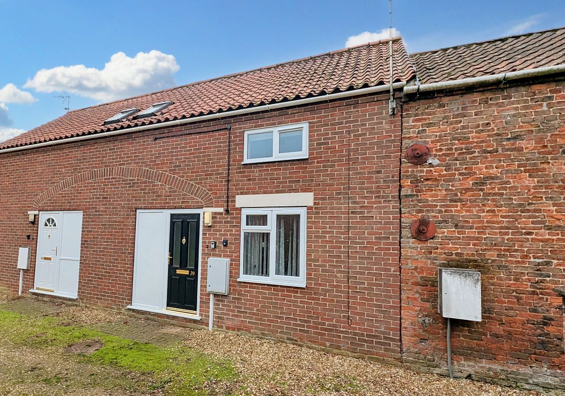 39 Quadring Road, Donington, Spalding, Lincolnshire, PE11 4TD