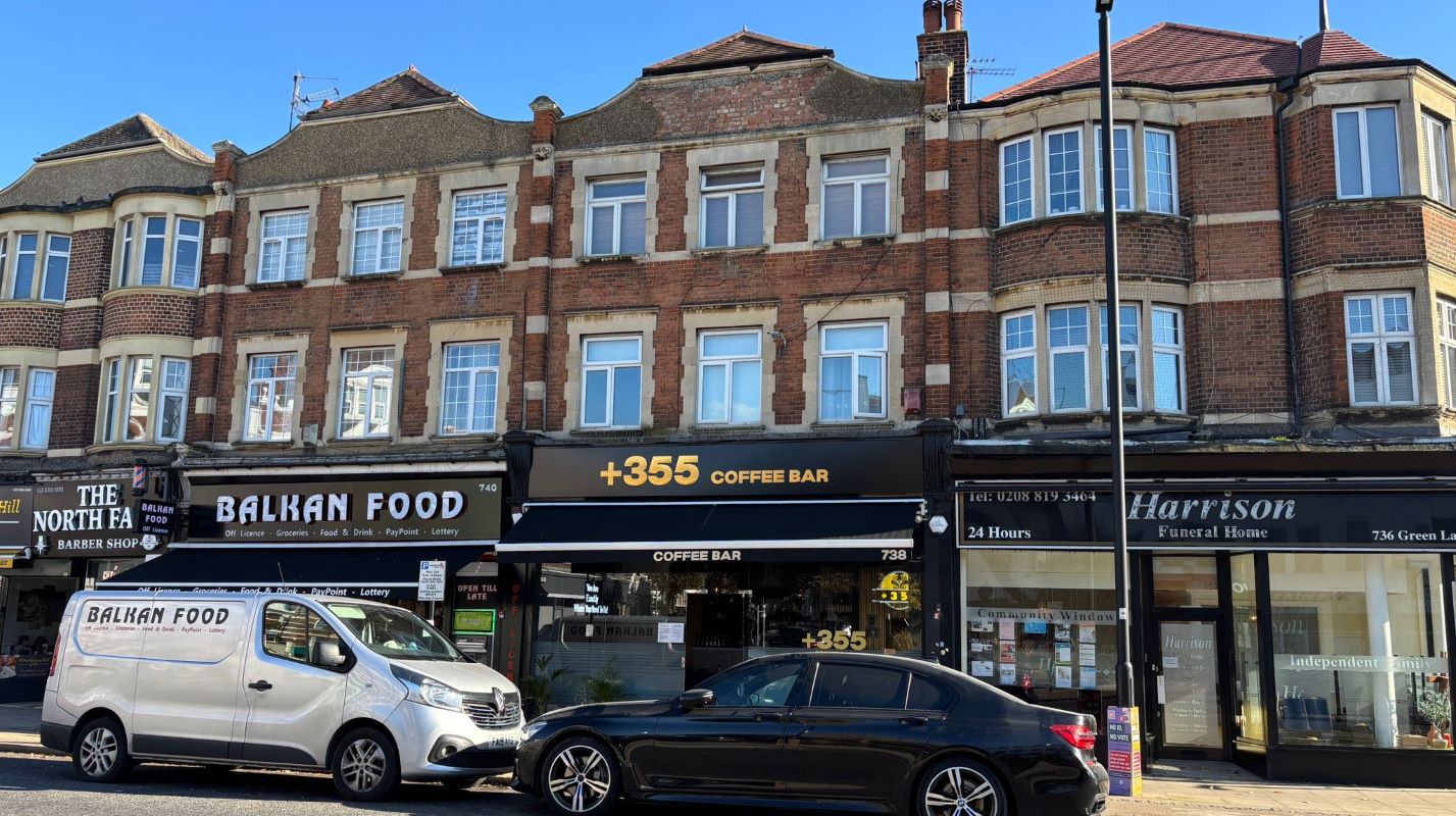 738 Green Lanes, Winchmore Hill, London, N21 3RE