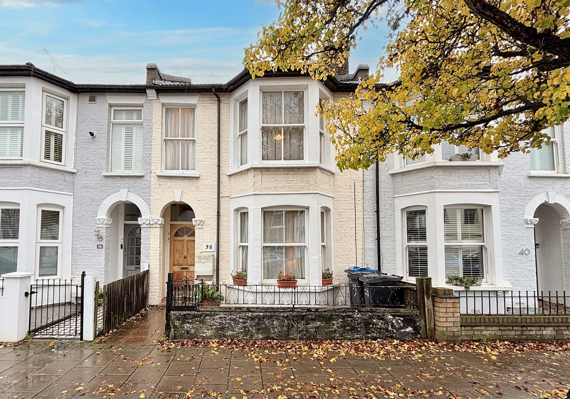 38A Hartfield Crescent, Wimbledon, London, SW19 3SD