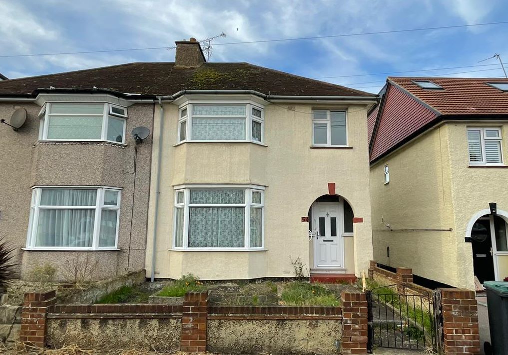 54 Colyer Road, Northfleet, Gravesend, Kent, DA11 8AY