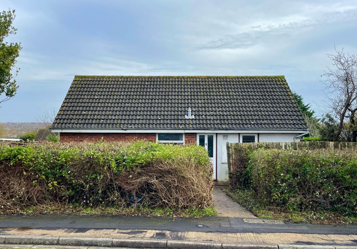 22 Pinewood Close, Eastbourne, East Sussex, BN22 0SA