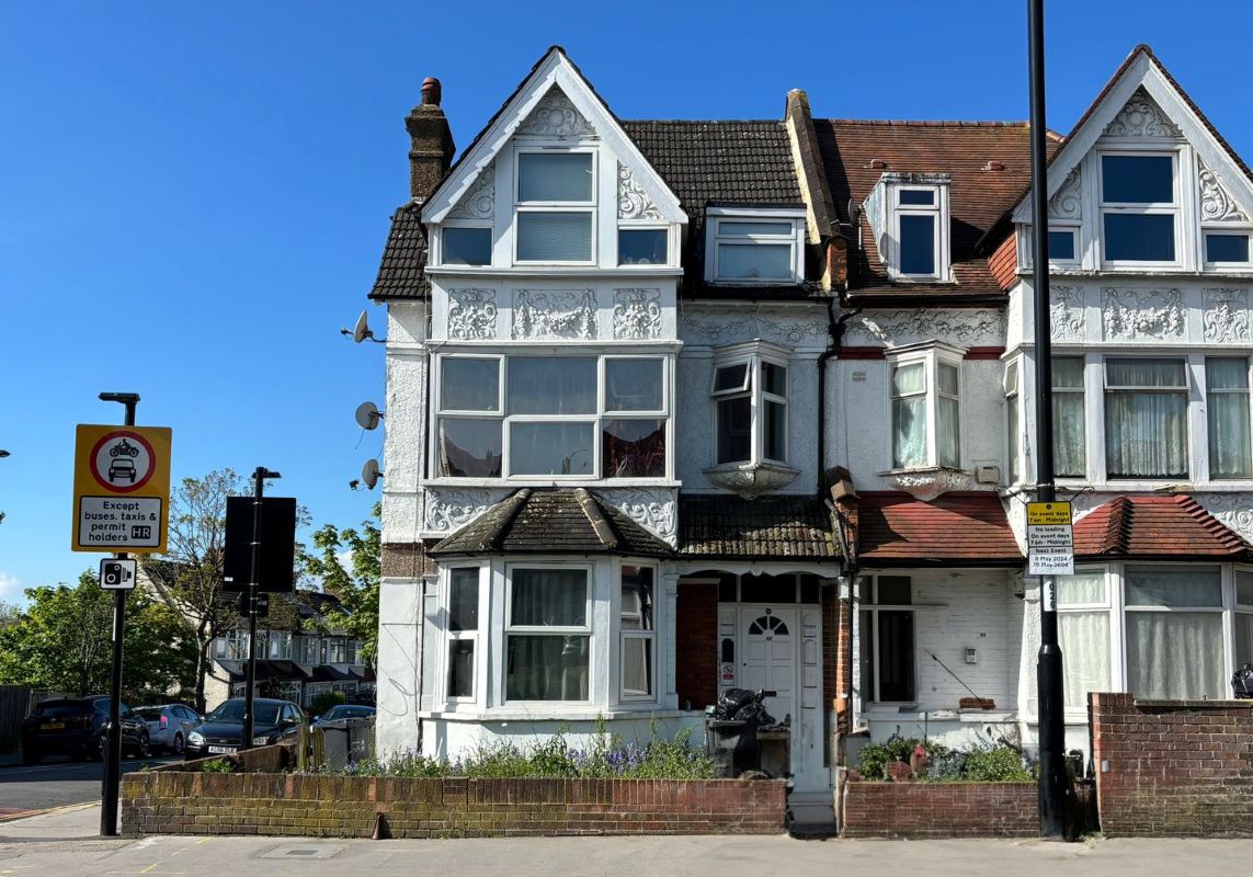 57B South Norwood Hill, South Norwood, London, SE25 6BY