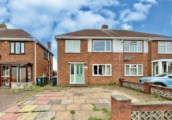 13 Dovedale Avenue, Willenhall, West Midlands, WV12 4NA