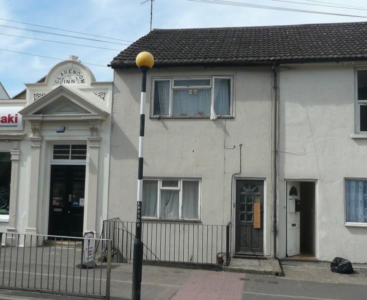 Lower Ground Floor Flat, 72 Luton Road, Chatham, Kent, ME4 5AB