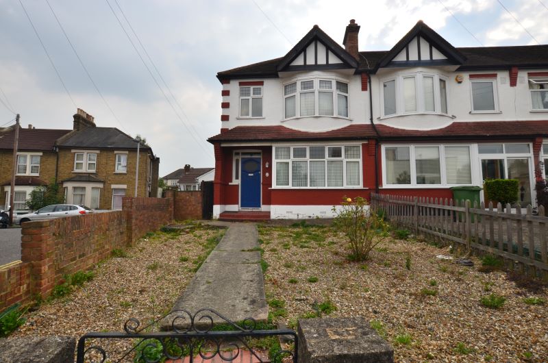 32 Nyon Grove, Catford, London, SE6 4EU