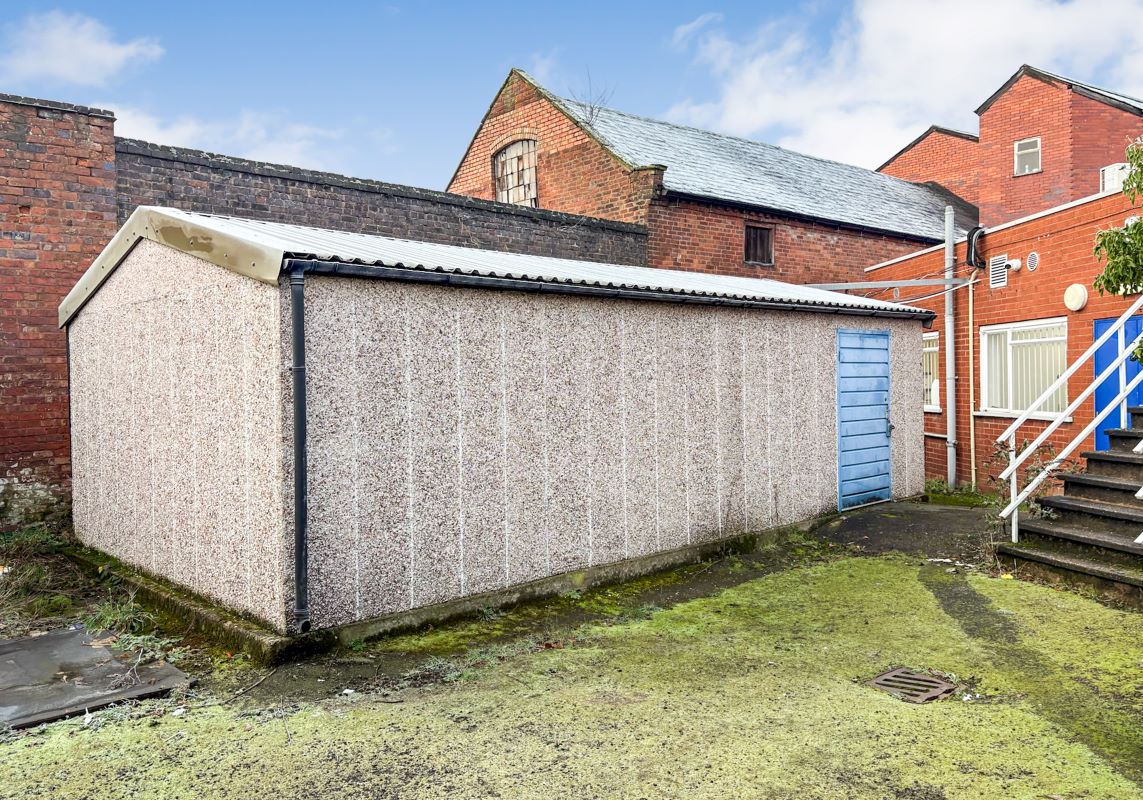 Garage to the Rear of 28 High Street, Stourport-on-Severn, Worcestershire, DY13 8BE
