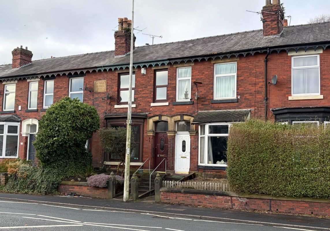 337 Preston Road, Clayton-le-Woods, Chorley, Lancashire, PR6 7PY