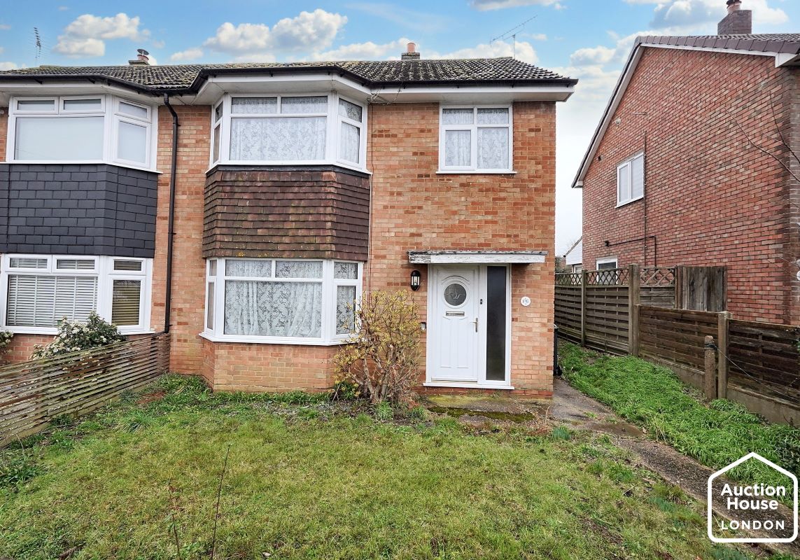 136 Canterbury Road, Kennington, Ashford, Kent, TN24 9QE