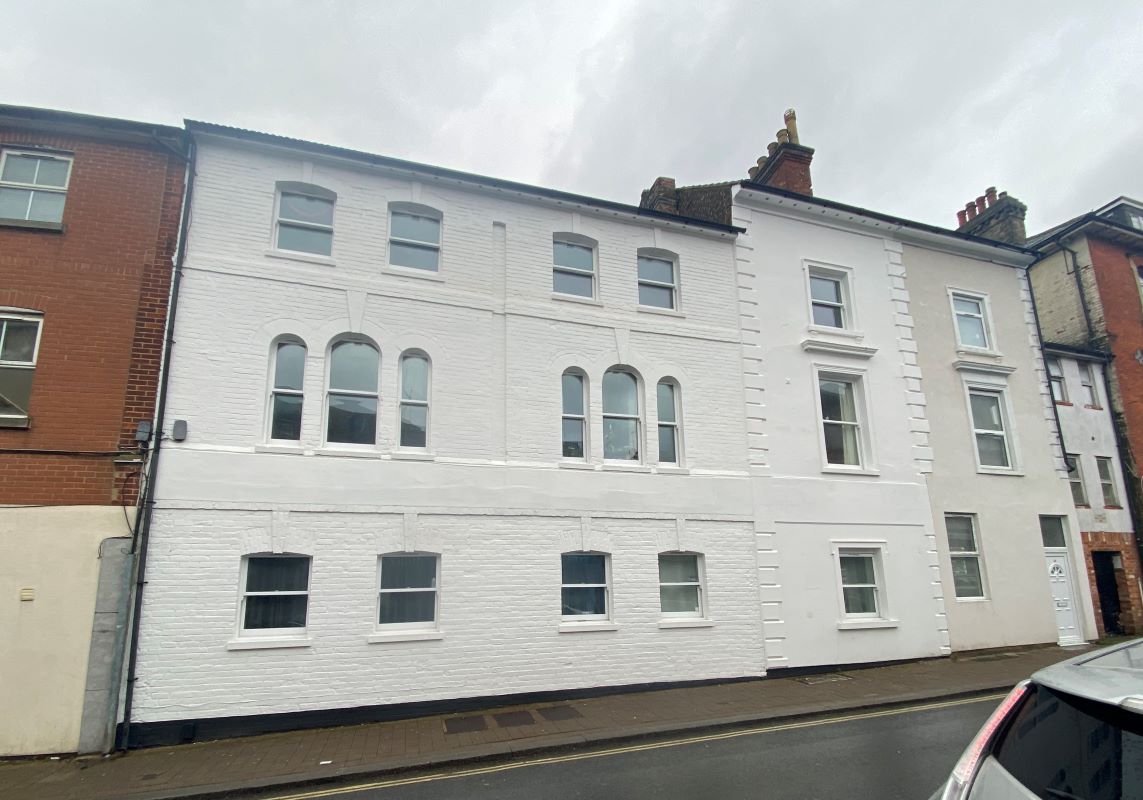 Flat 14 Iona House, Nelson Street, Aldershot, Hampshire, GU11 1HF
