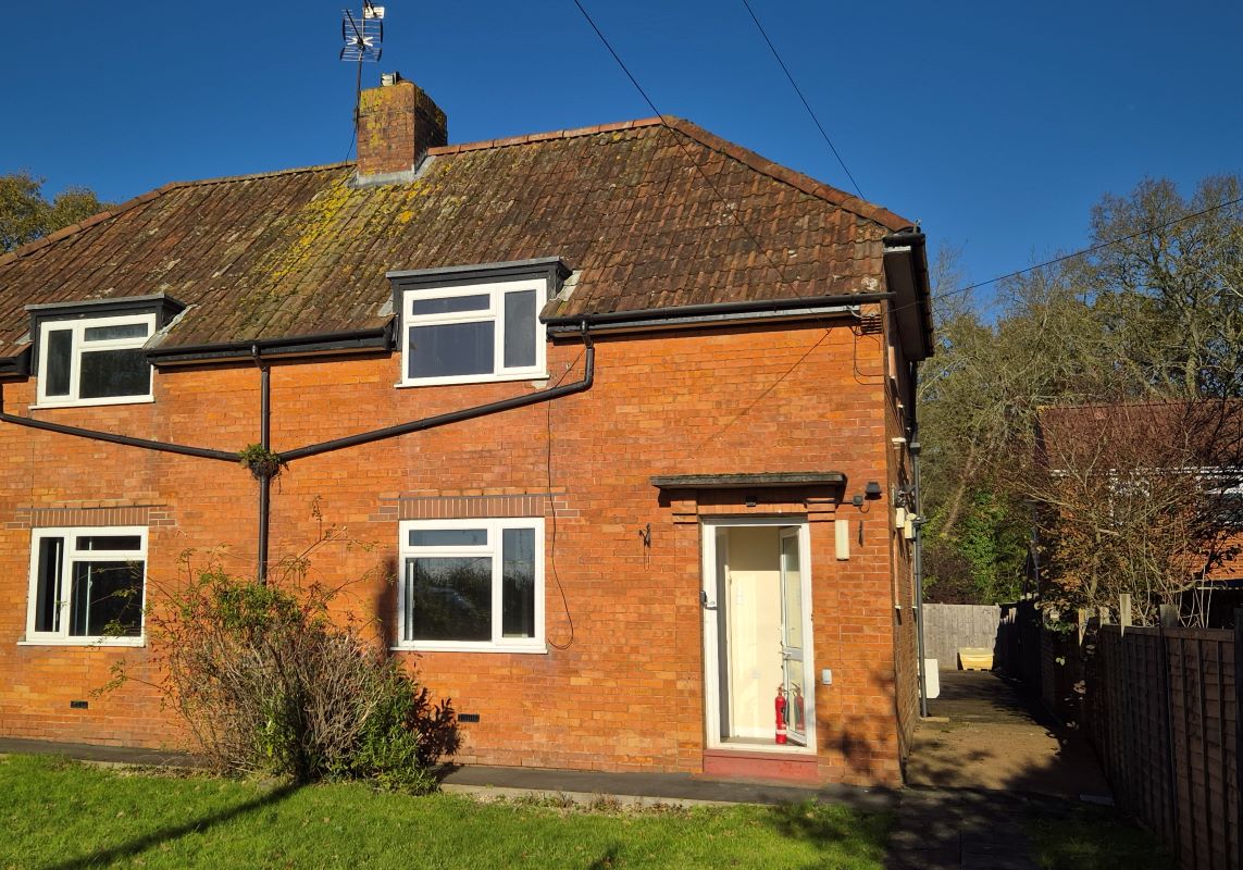 2 Greenway Road, Bishops Lydeard, Taunton, Somerset, TA4 3DD