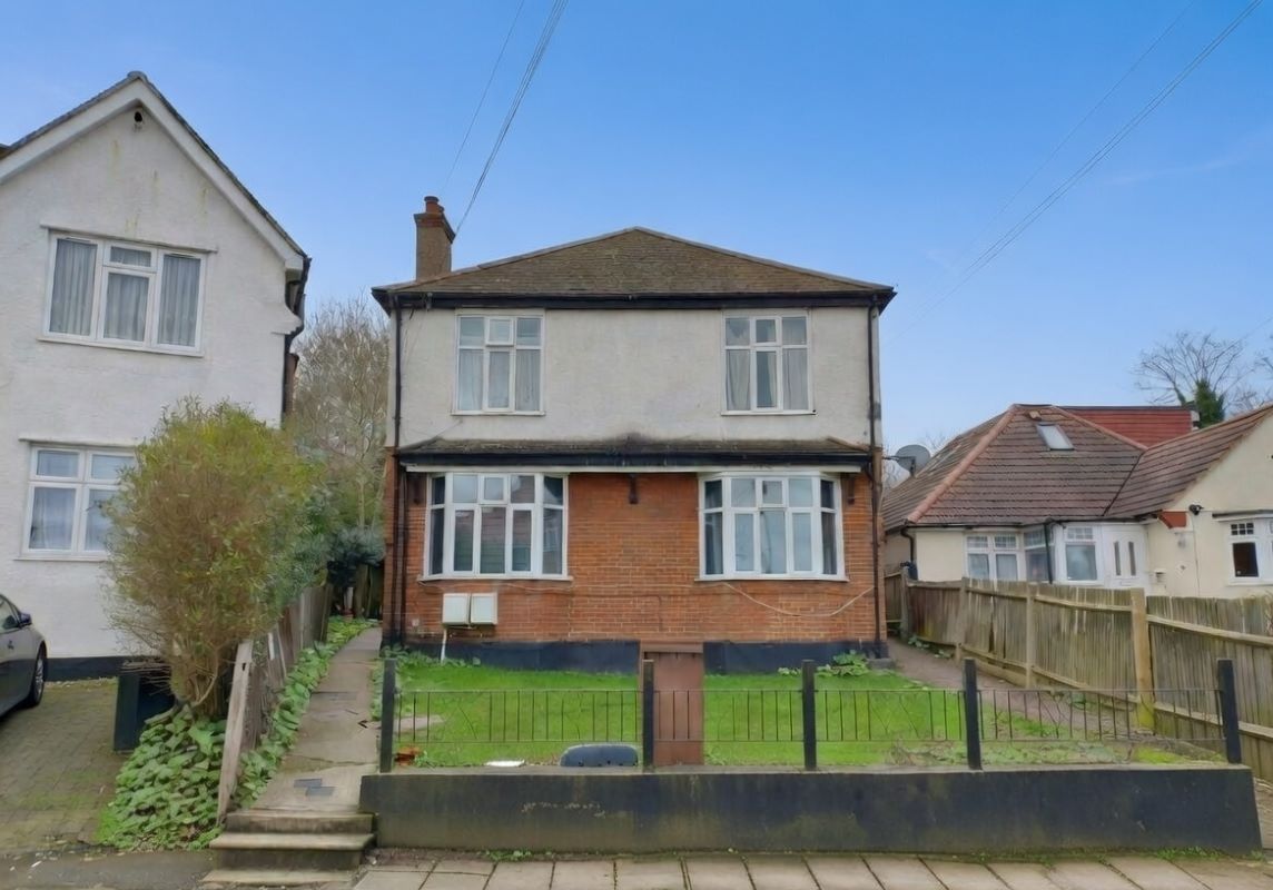 8, 8A, 9 & 9B Argyll Gardens, Edgware, Middlesex, HA8 5HB