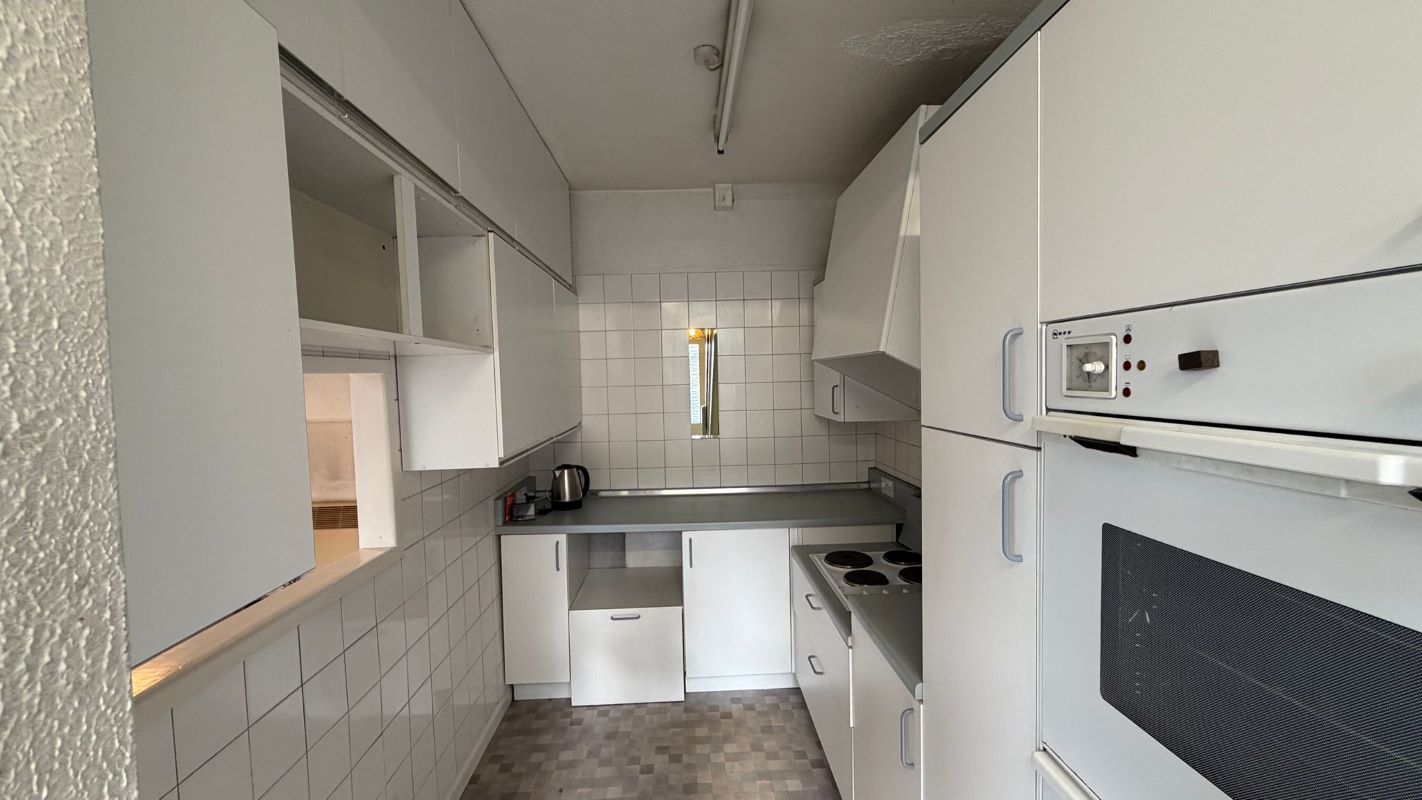 76 Guy Road, Wallington, Surrey, SM6 7LY