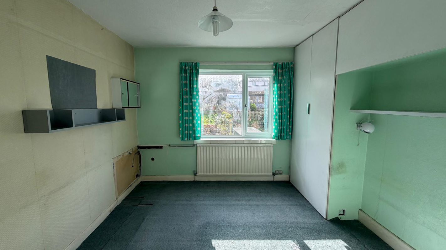 76 Guy Road, Wallington, Surrey, SM6 7LY