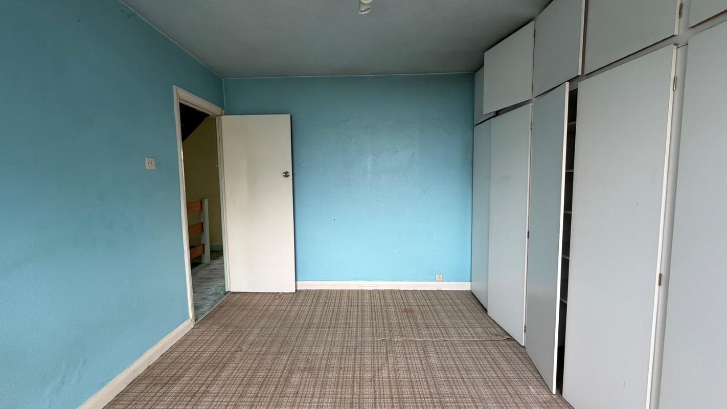 76 Guy Road, Wallington, Surrey, SM6 7LY