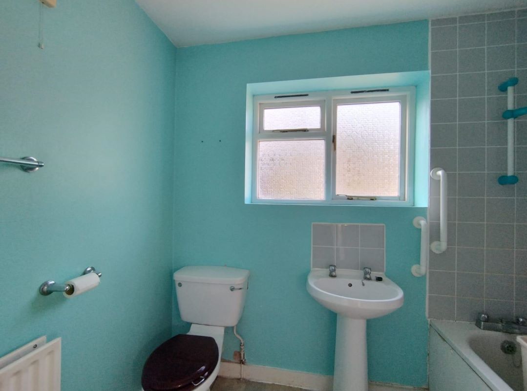 53 Quainton Street, Neasden, London, NW10 0BG