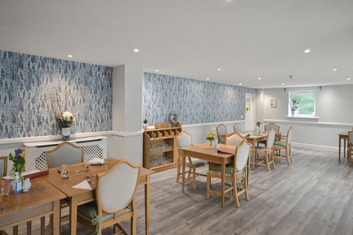 23 Cherrett Court, 557 Ringwood Road, Ferndown, Dorset, BH22 9FE