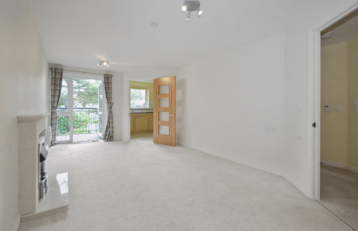 23 Cherrett Court, 557 Ringwood Road, Ferndown, Dorset, BH22 9FE