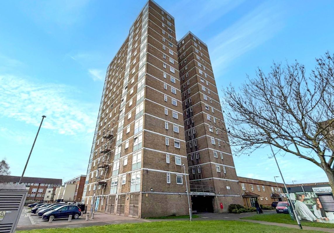 Flat 89 Laburnum House, Bradwell Avenue, Dagenham, Essex, RM10 7AF