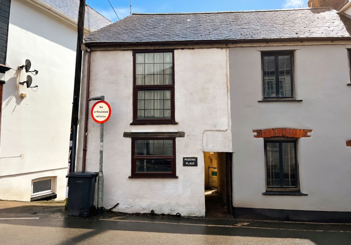 1A Phoenix Place, Fore Street, Loddiswell, Kingsbridge, Devon, TQ7 4QW