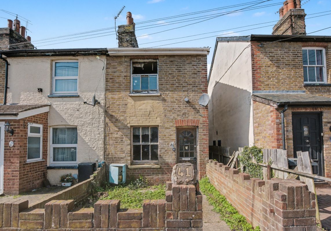 41 Mount Road, Braintree, Essex, CM7 3JA