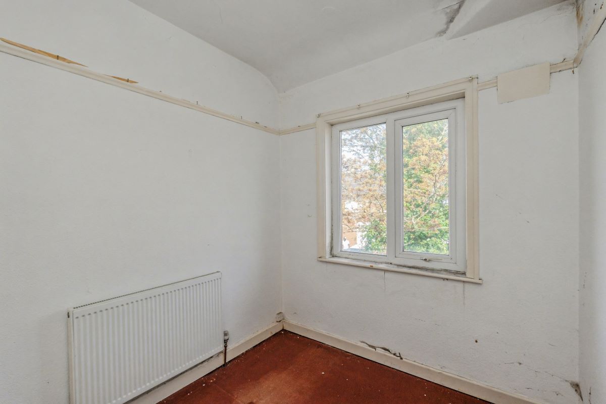 10 Dudley Avenue, Whitefield, Manchester, Lancashire, M45 6BS