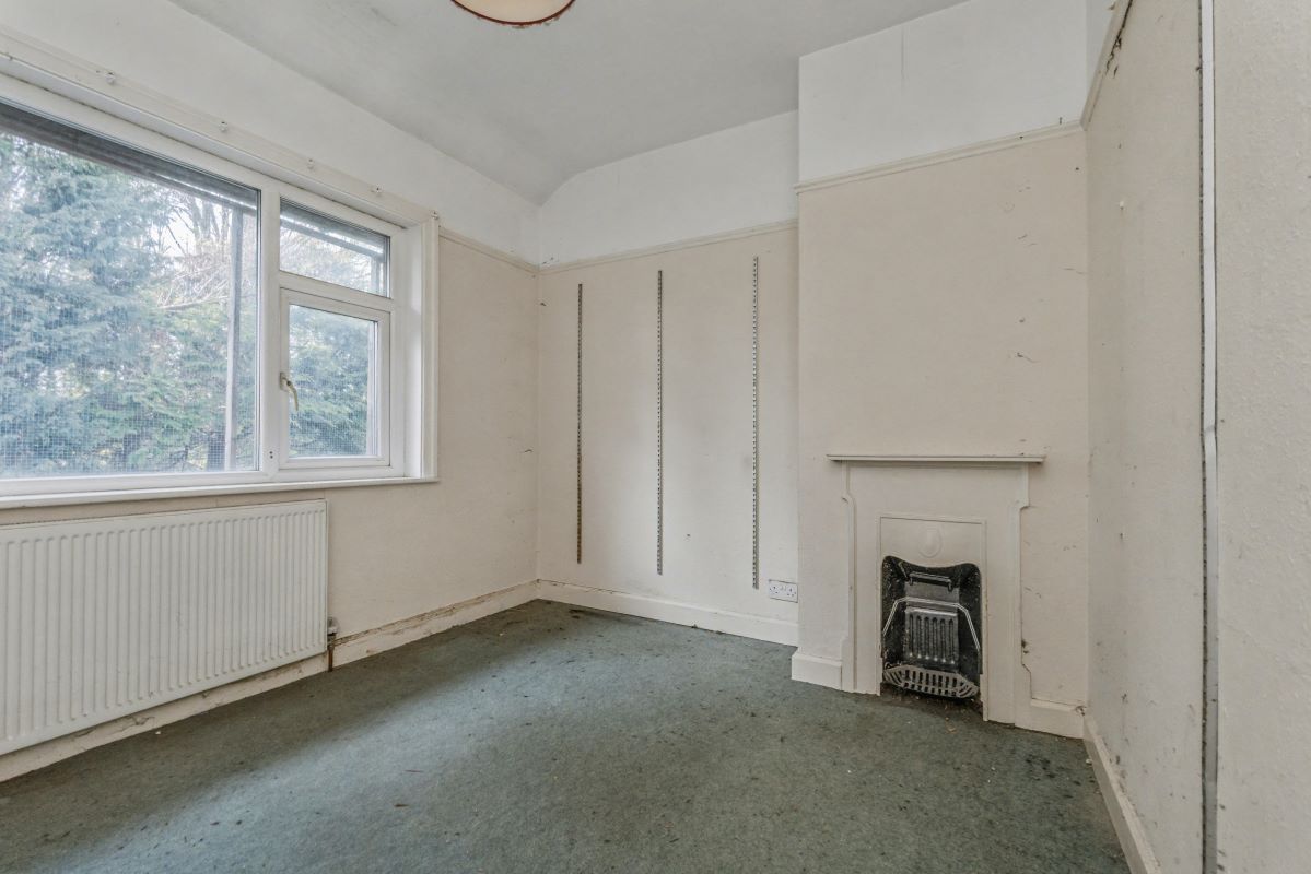 10 Dudley Avenue, Whitefield, Manchester, Lancashire, M45 6BS