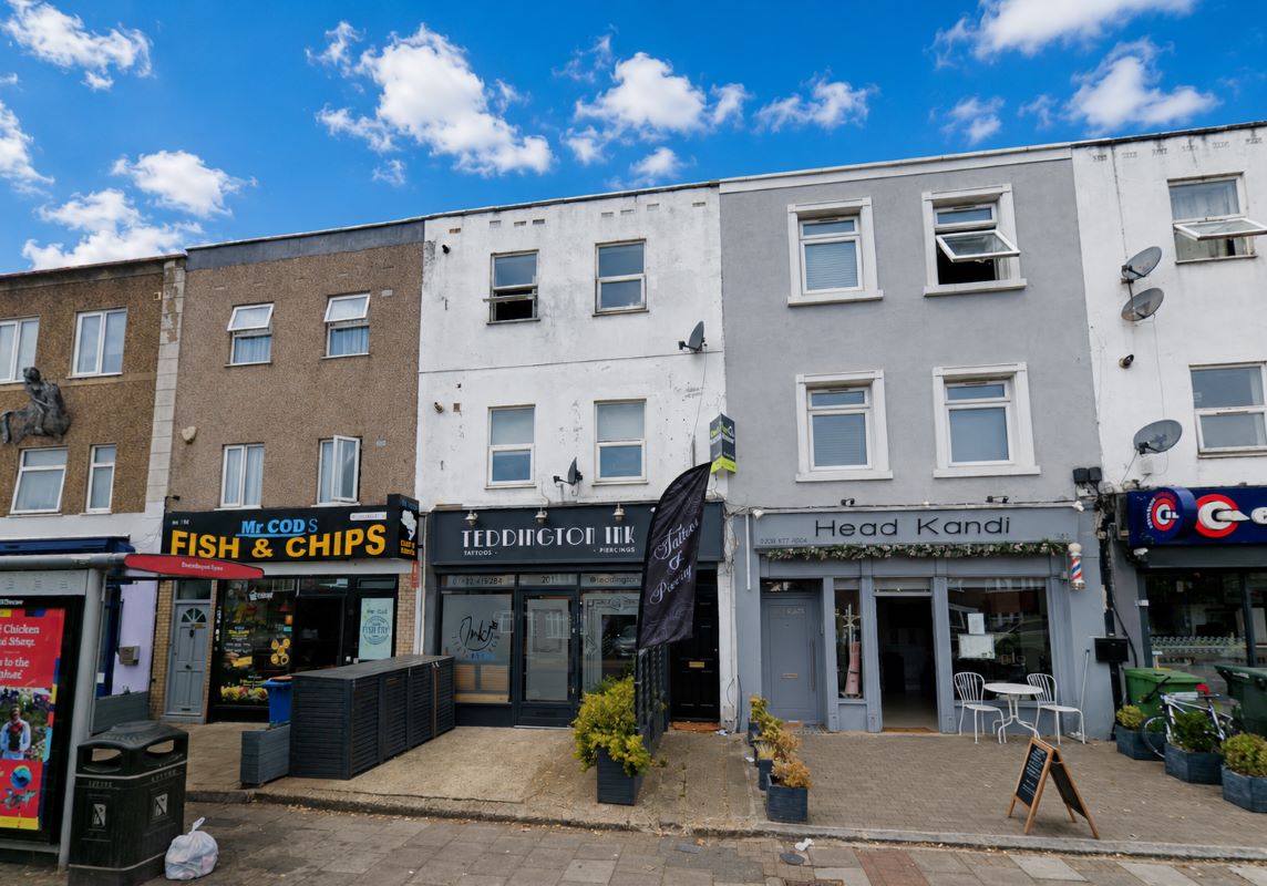 Flat 2, 201 Waldegrave Road, Teddington, Richmond upon Thames, TW11 8LX