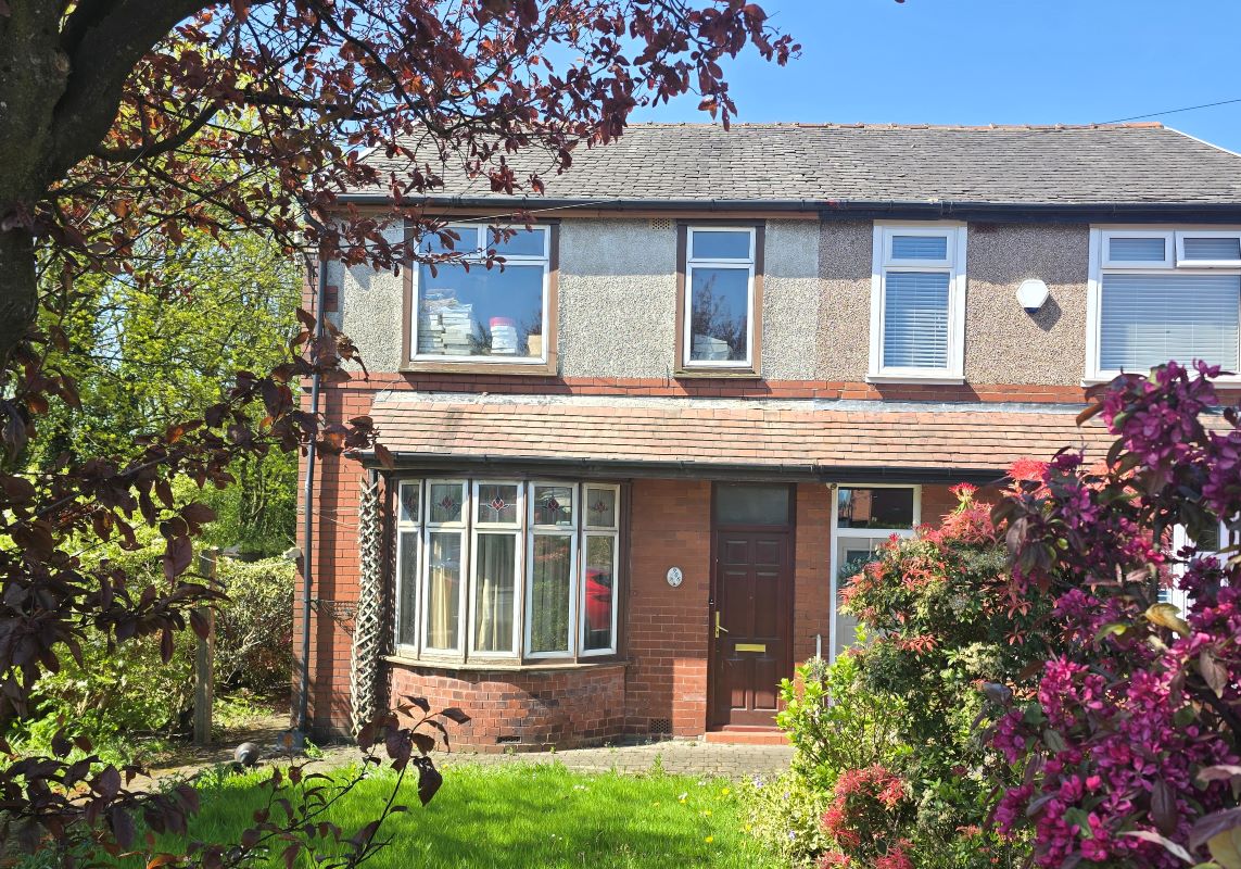 908 St. Helens Road, Bolton, Lancashire, BL5 1AA