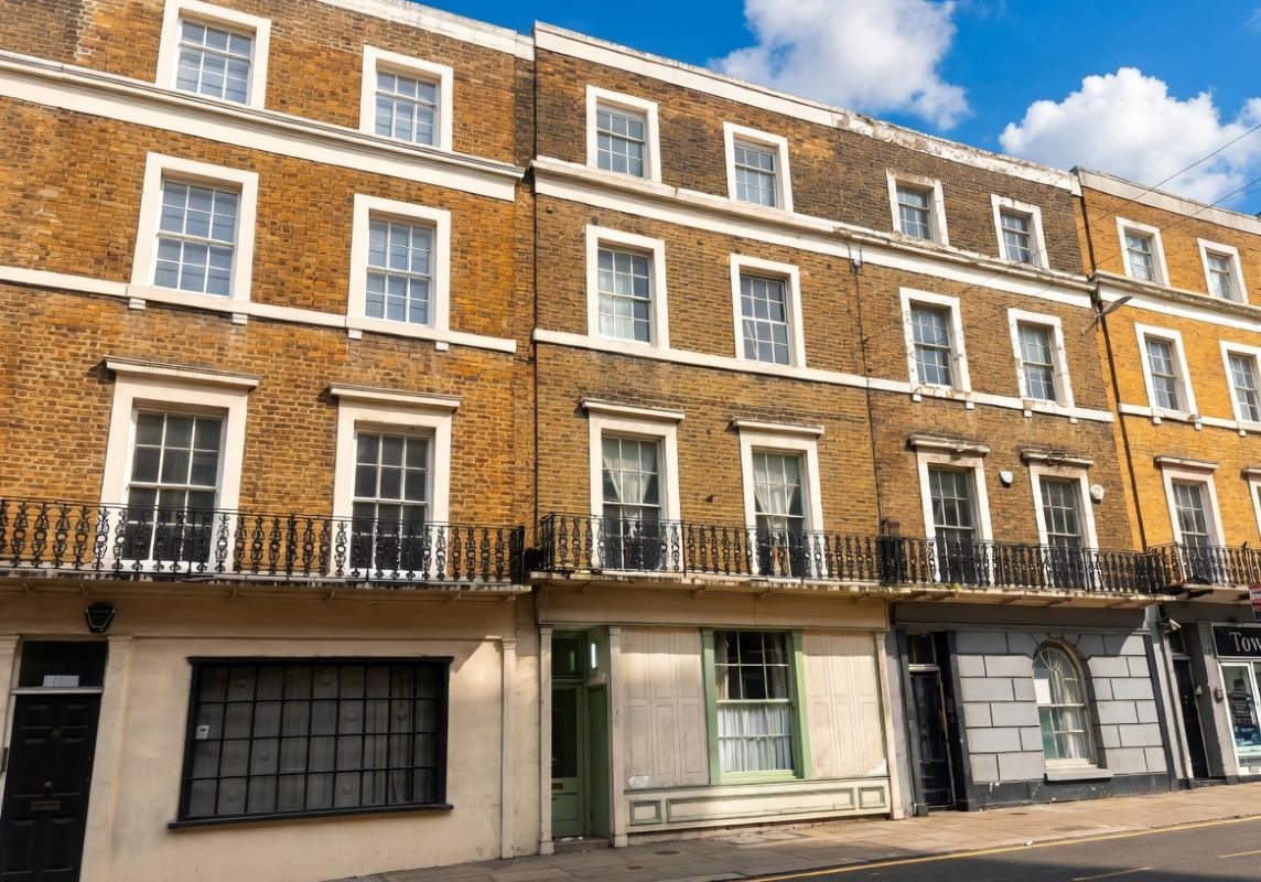 34C Harmer Street, Gravesend, Kent, DA12 2AX