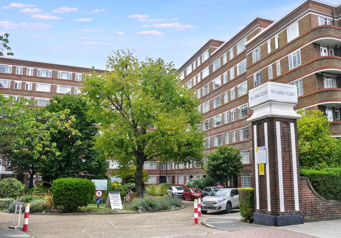 Flat E53 Du Cane Court, Balham High Road, Balham, London, SW17 7JL