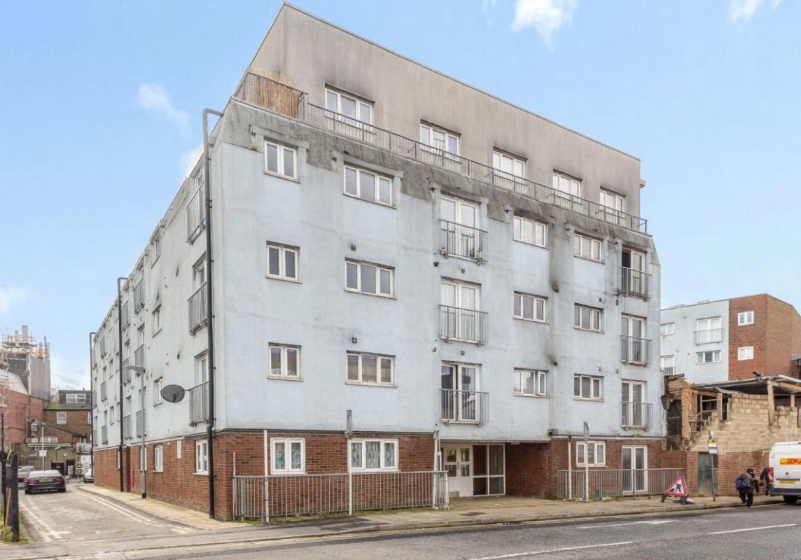 17 Birchfield, 1 Palmerston Road, Harrow, Middlesex, HA3 7HB