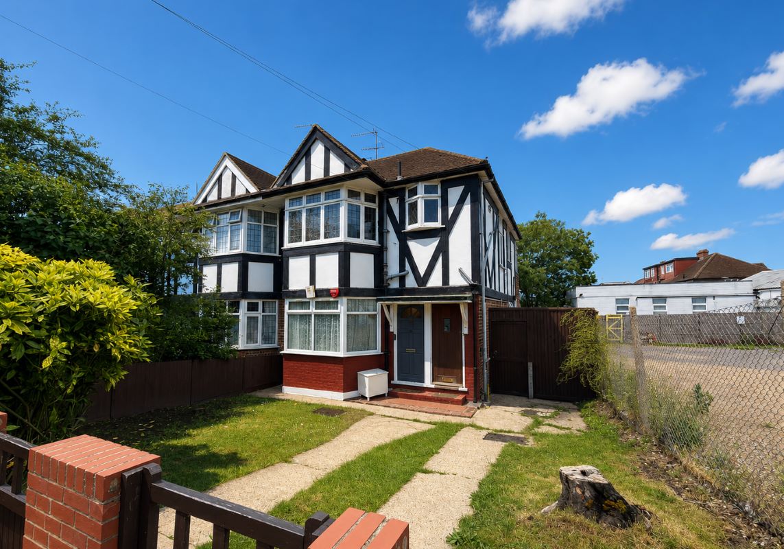 28A Highcroft Avenue, Wembley, Middlesex, HA0 1TG