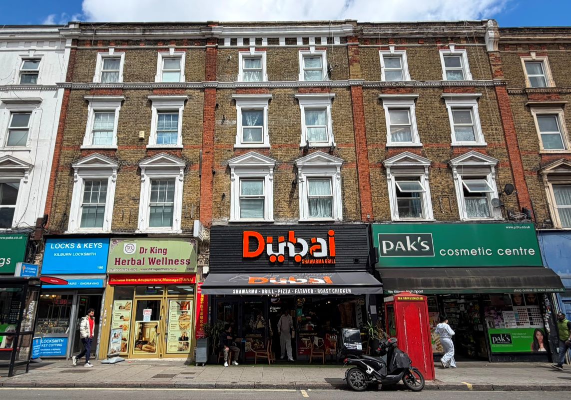 Flat C, 188a Kilburn High Road, Kilburn, London, NW6 4JD