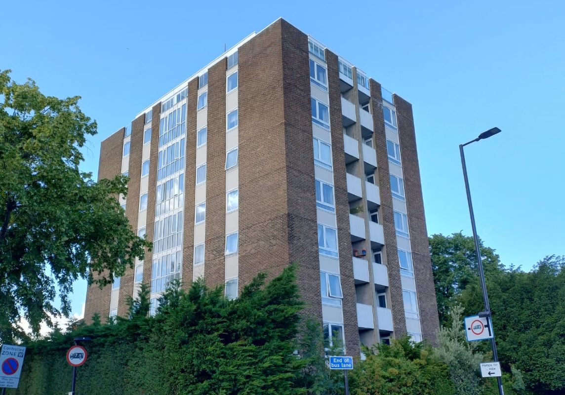 5 Greenlaw Court, Mount Park Road, London, W5 2RX