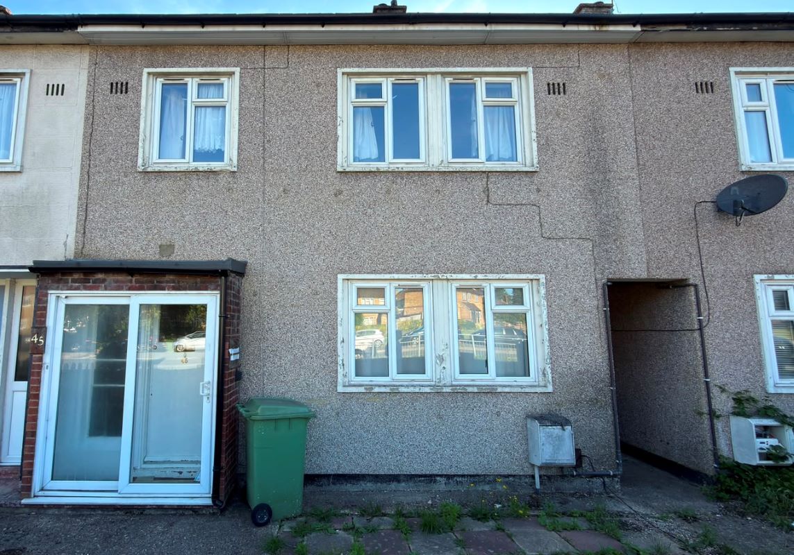45 Courtenay Avenue, Harrow, Middlesex, HA3 5JH