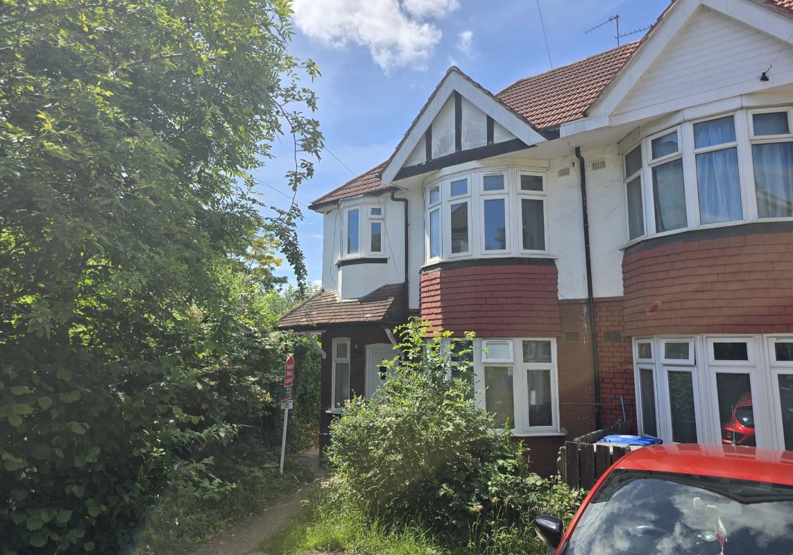 17A Westview Close, Neasden, London, NW10 1RH