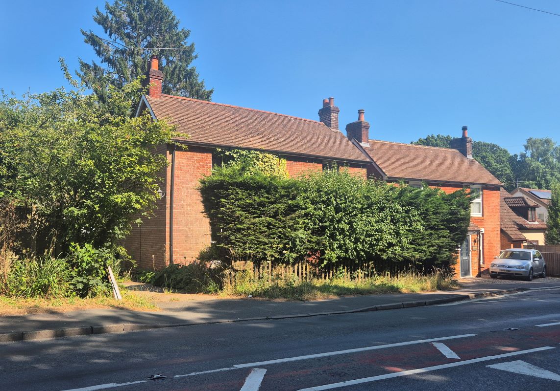 West View, Winchester Road, Shedfield, Southampton, Hampshire, SO32 2JF