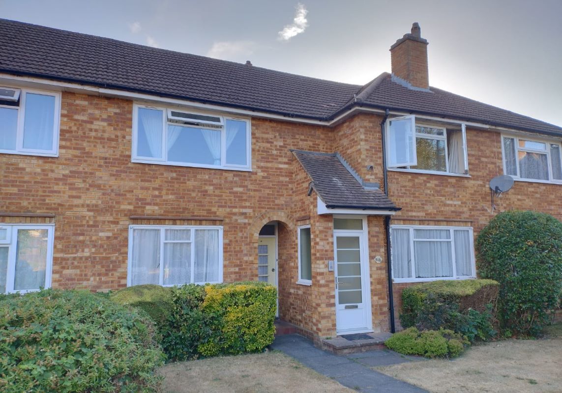 14 Malcolm Court, Stanmore, Middlesex, HA7 4HN