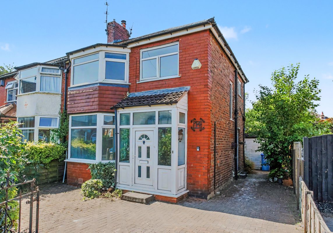 14 Radlet Drive, Timperley, Altrincham, Cheshire, WA15 6DE