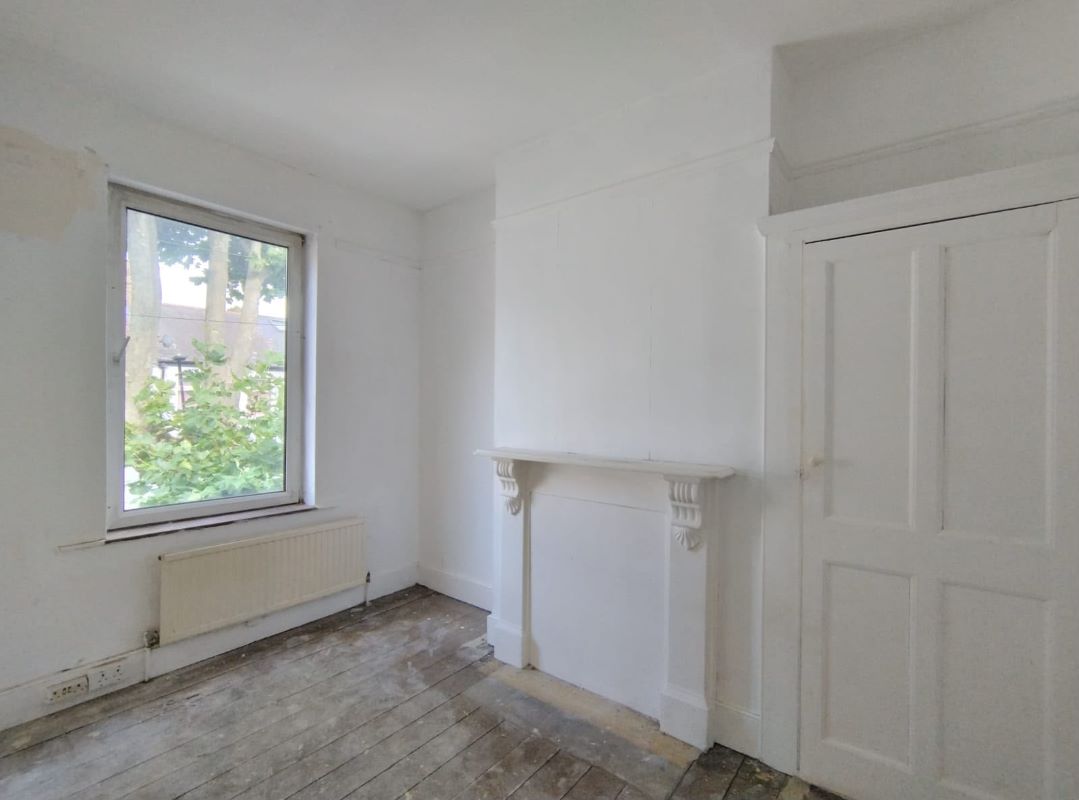 20 Kimberley Avenue, East Ham, London, E6 3BG
